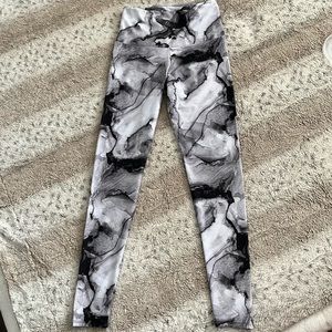 NZIE Women’s Athletic Leggings